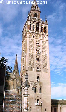 Giralda de Sevilla. Arte Almohade