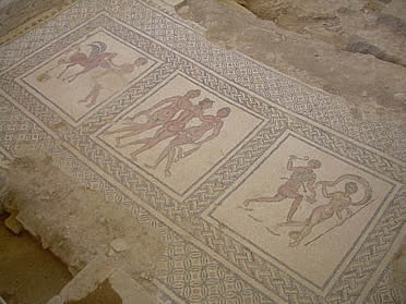 Mosaico de las Tres Gracias en la Villa de Fuente-&Aacute;lamo