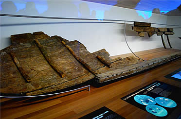 Restos originales del nav&iacute;o fenicio hundido cerca de Mazarr&oacute;n