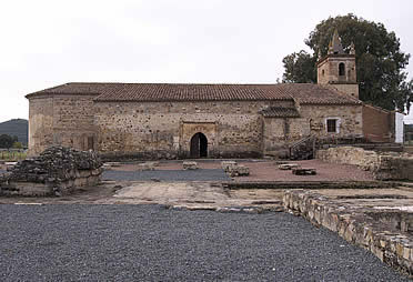 Restos de Tur&oacute;briga junto a la ermita de San Mam&eacute;s de Aroche